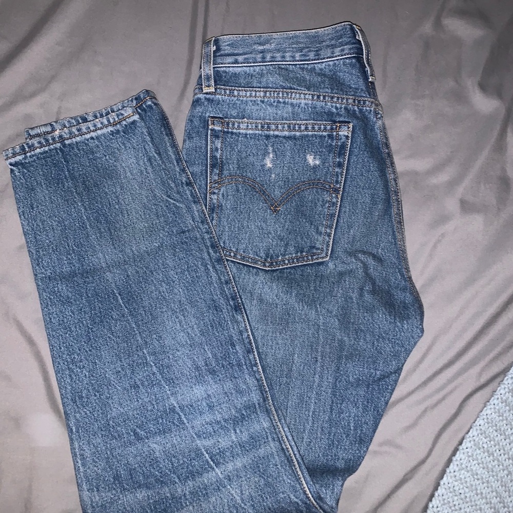 Destroyed Levi’s jeans